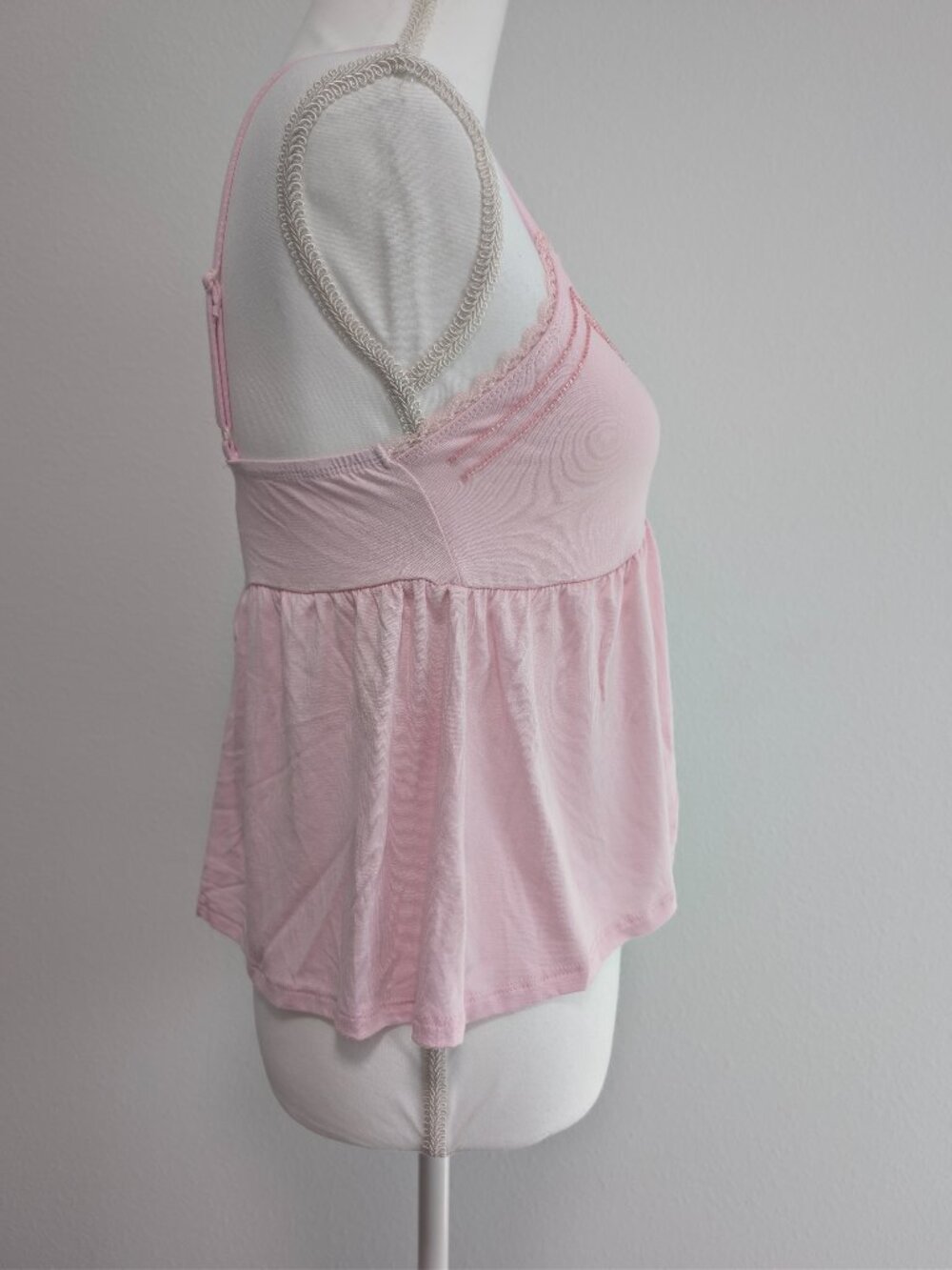 Riley & James Women's Pink Solid Lace Trim Beaded Camisole Adjustable Straps M - Picture 4 of 10